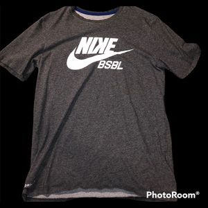•Nike BSBL DRI FIT Shirt•